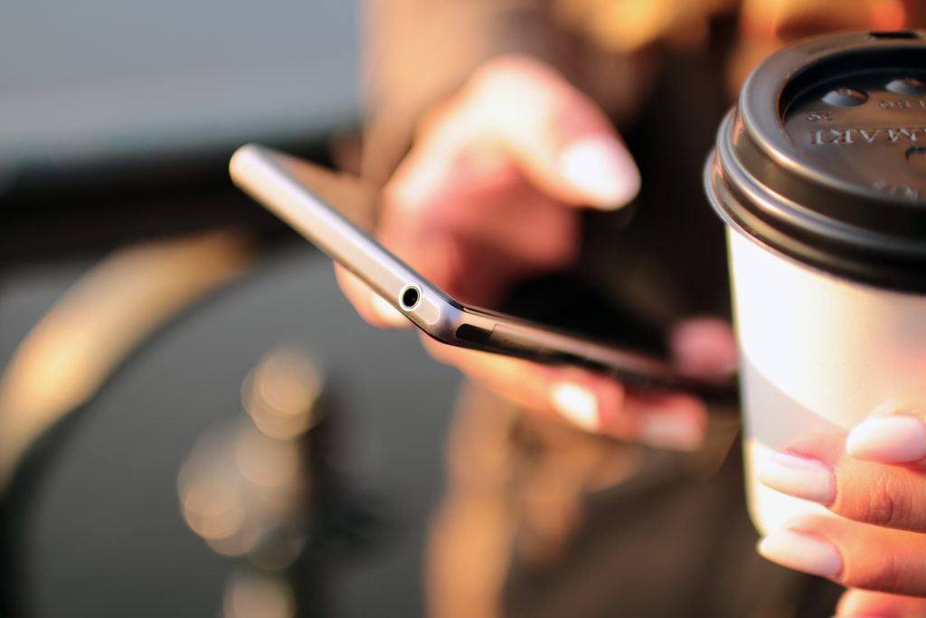 mobile native ads feature